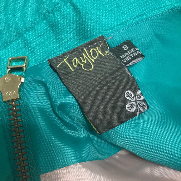 Green/turquoise and tan silk dress - Picture 4 of 6